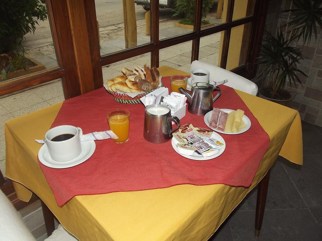 Hotel Teomar Villa Gesell Eksteriør bilde